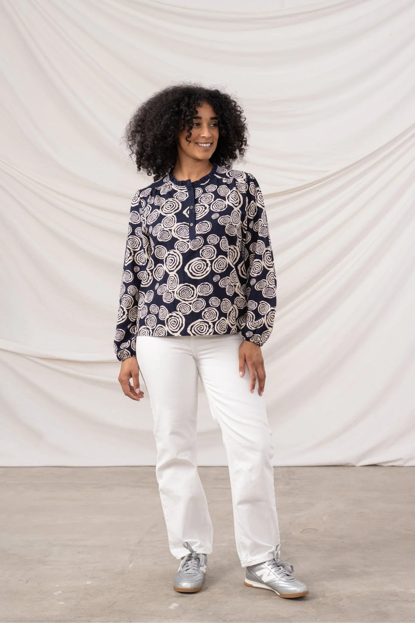 Juliette Blouse - Navy Swirl