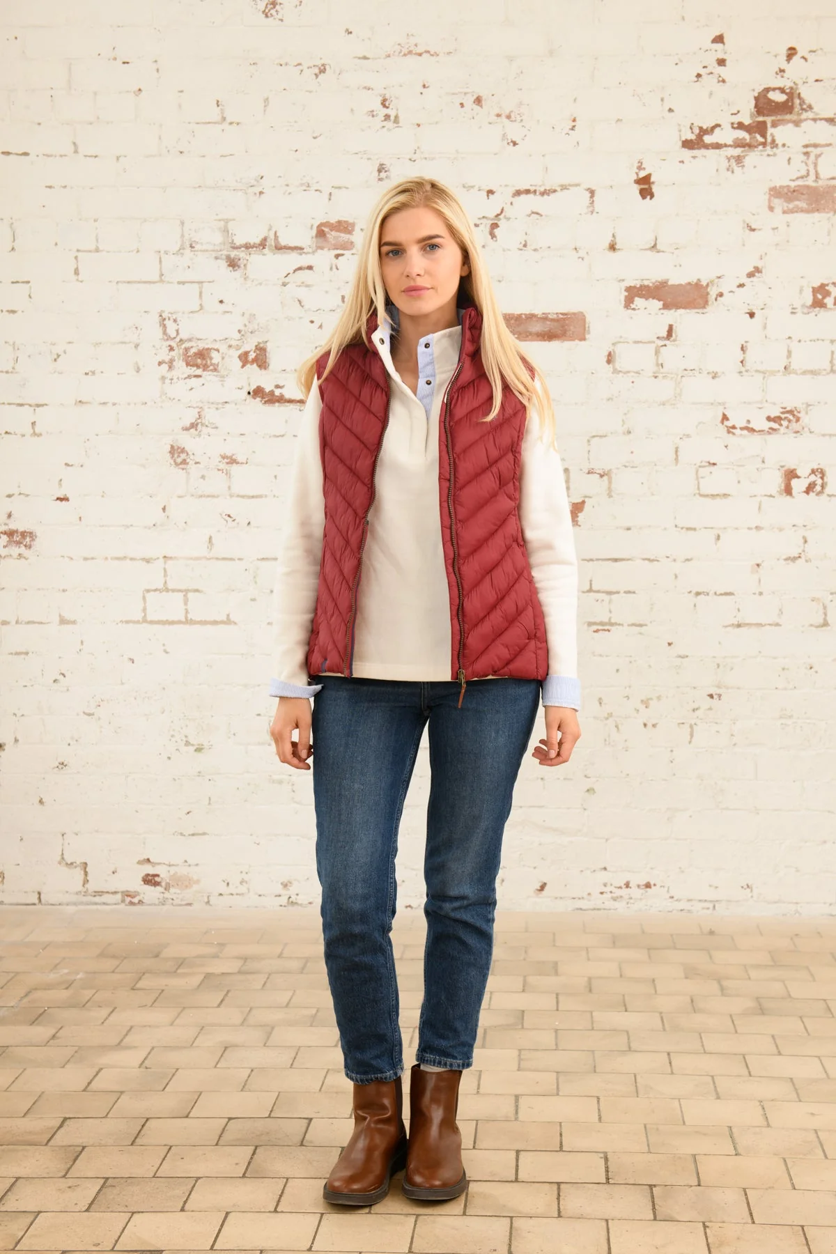 Laurel Gilet - Maroon - Image 2